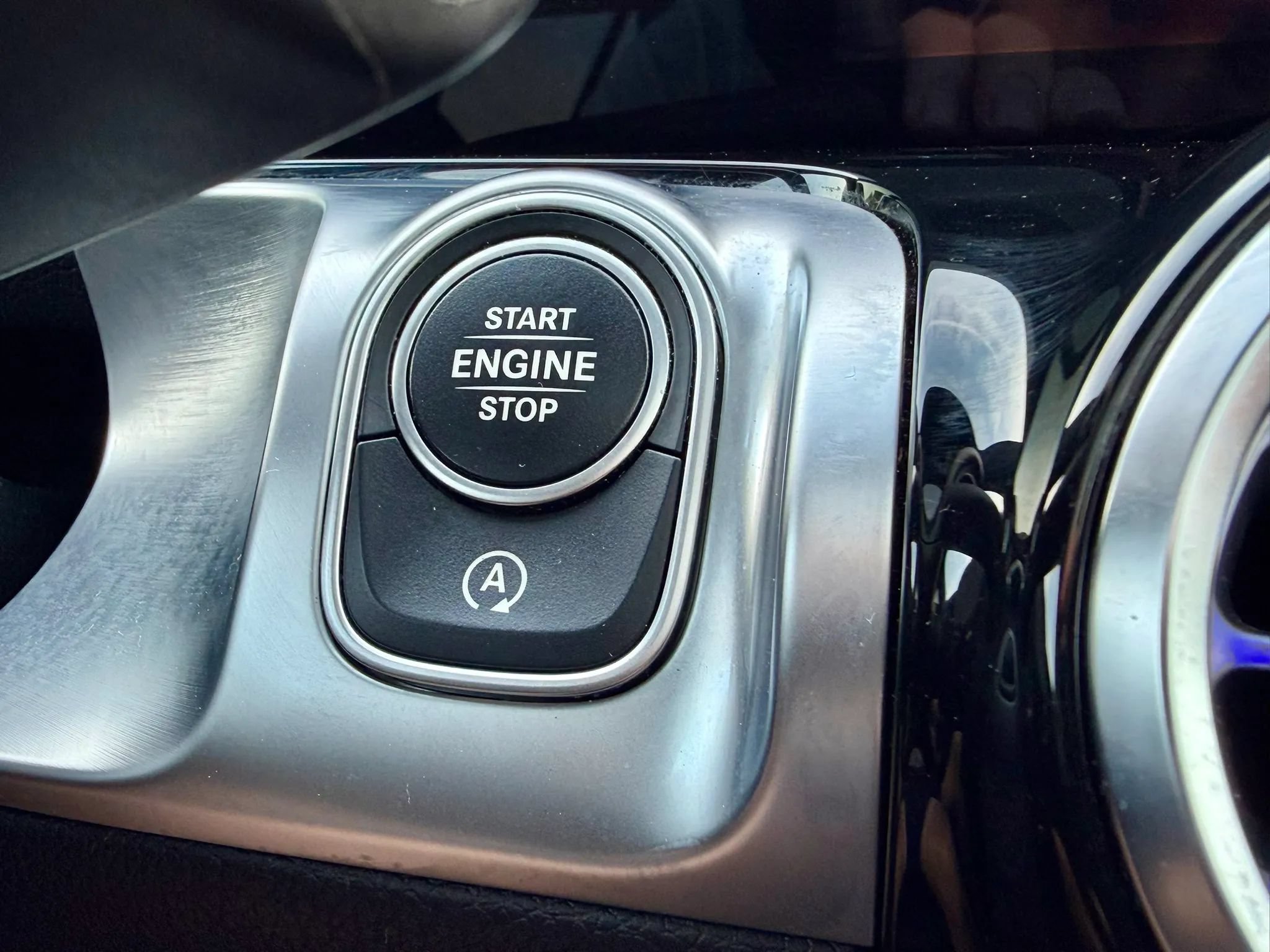 Used 2022 Mercedes-Benz GLB 250 4MATIC w/ Premium Package Lite image 34