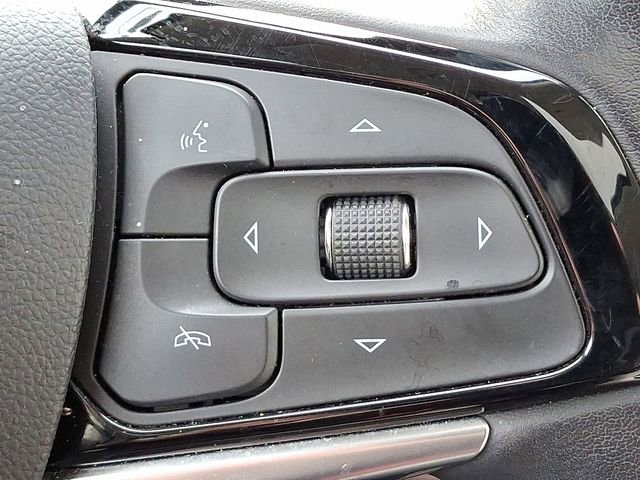 Used 2023 Buick Enclave Essence w/ Experience Buick Package image 24