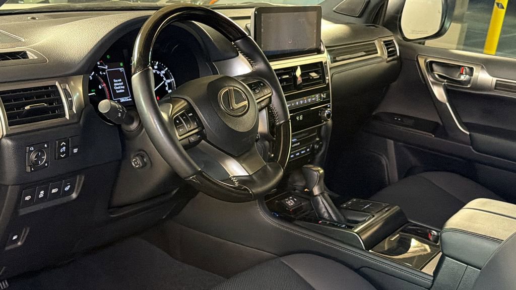 Certified 2023 Lexus GX 460 Premium w/ Premium Package image 22