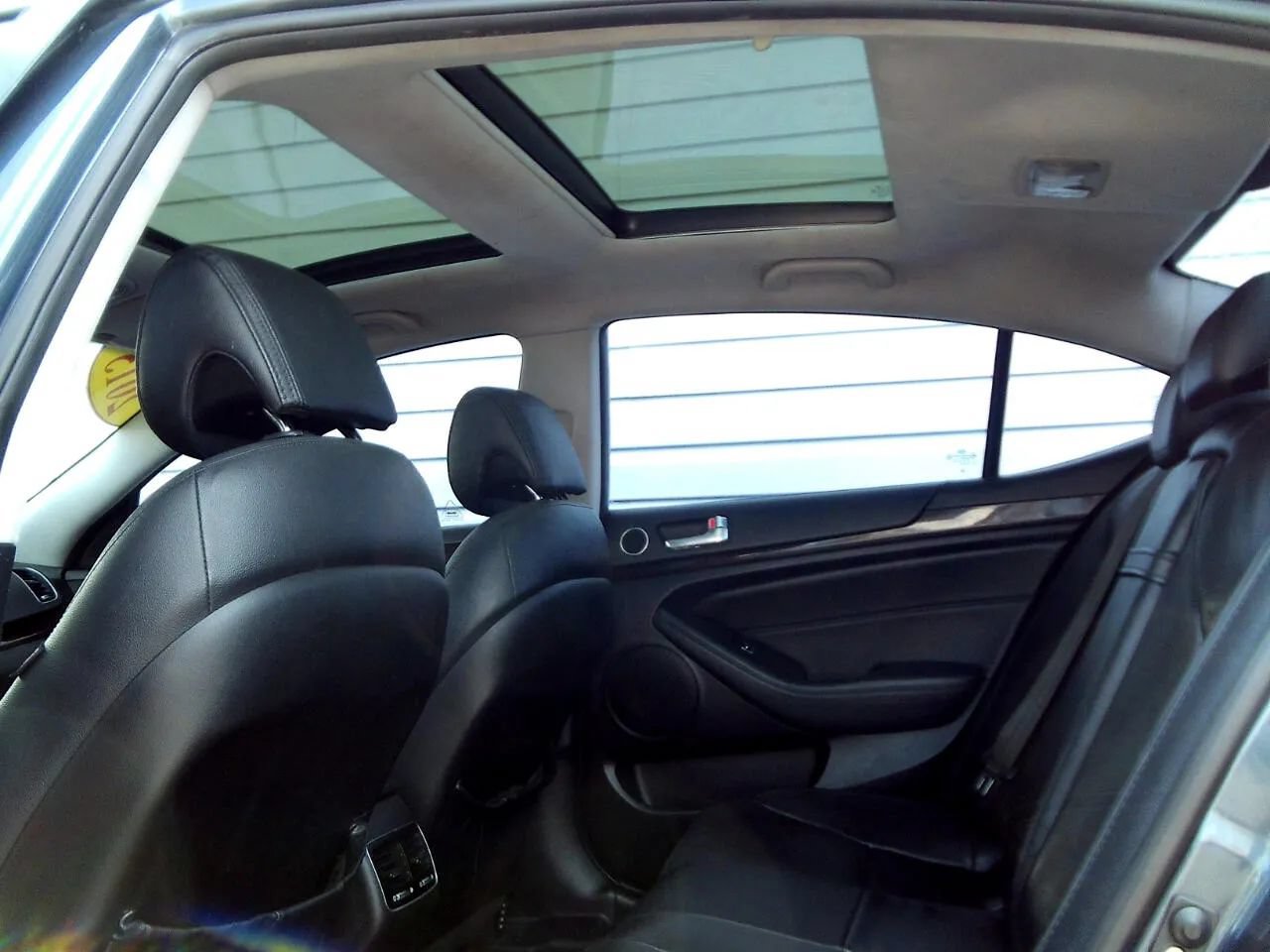 Used 2015 Kia Cadenza Premium FWD image 26