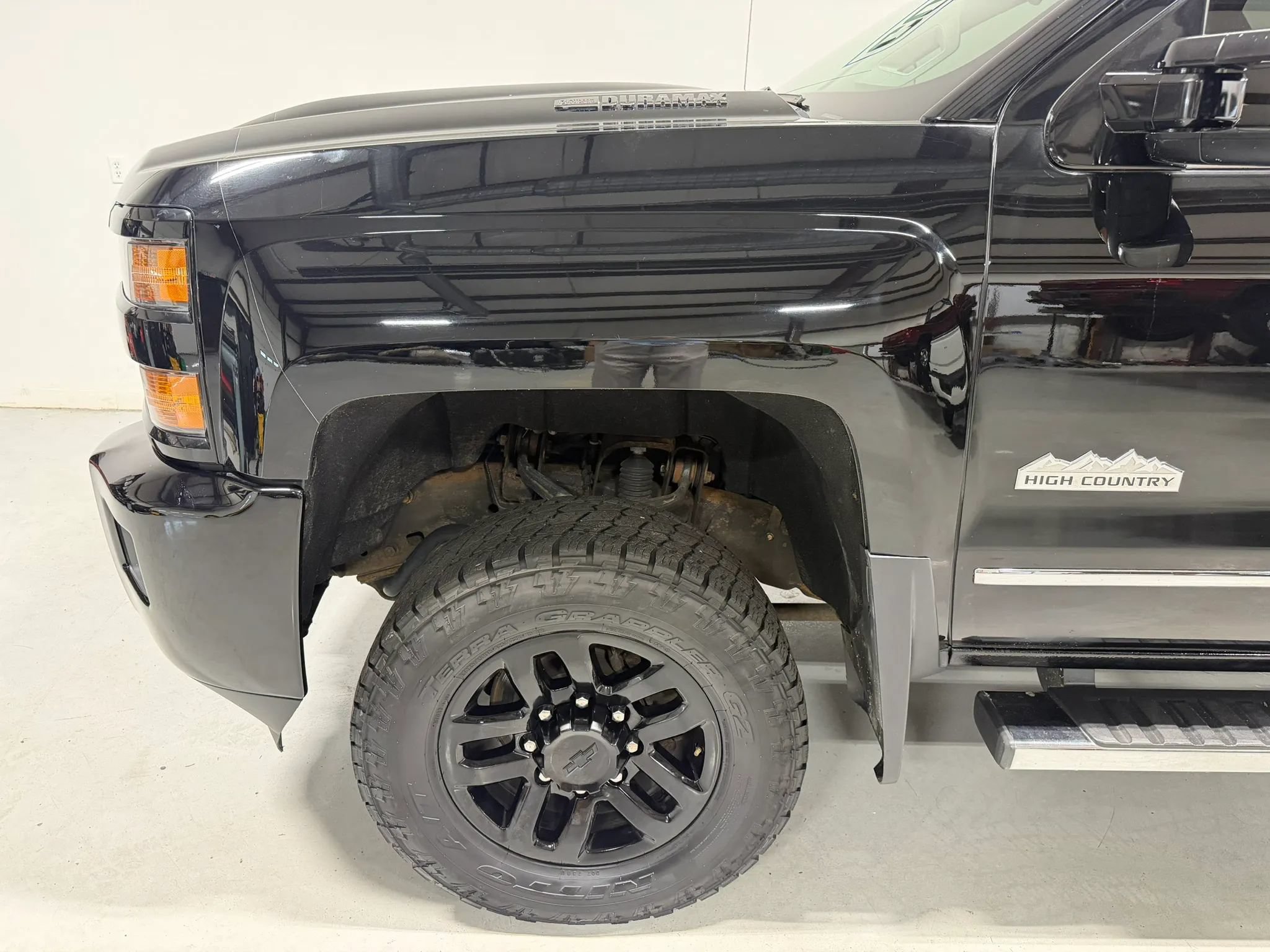 Used 2017 Chevrolet Silverado 3500 High Country w/ Duramax Plus Package AWD/4WD image 10