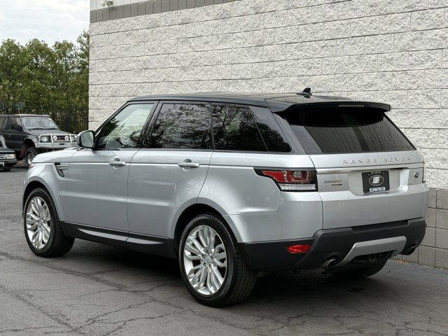 Used 2016 Land Rover Range Rover Sport HSE AWD/4WD image 2