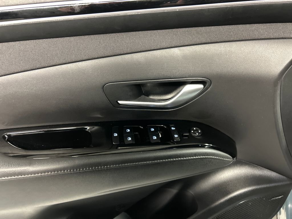 Used 2024 Hyundai Santa Cruz Limited image 12