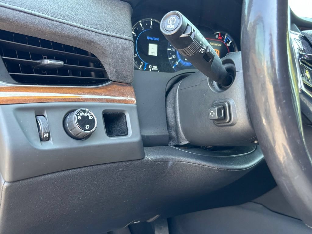 Used 2020 Cadillac Escalade 2WD image 39