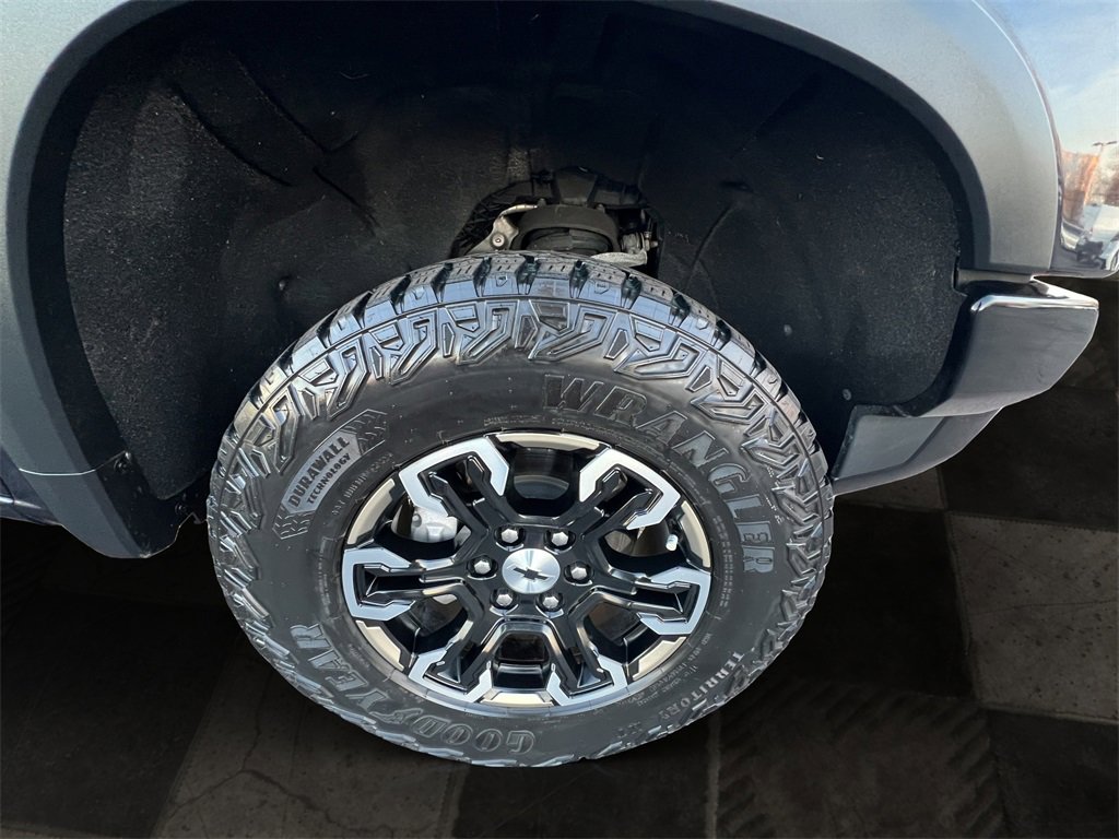 Certified 2022 Chevrolet Silverado 1500 ZR2 w/ Technology Package image 11