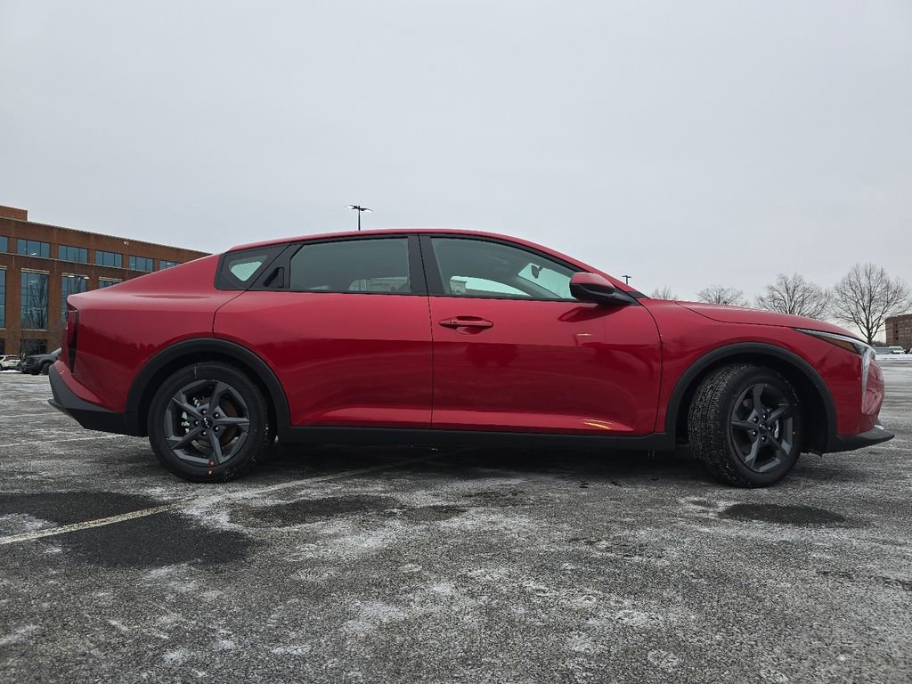 New 2025 Kia K4 LXS image 15