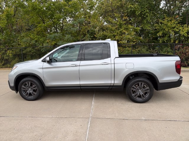 Used 2019 Honda Ridgeline Sport image 2