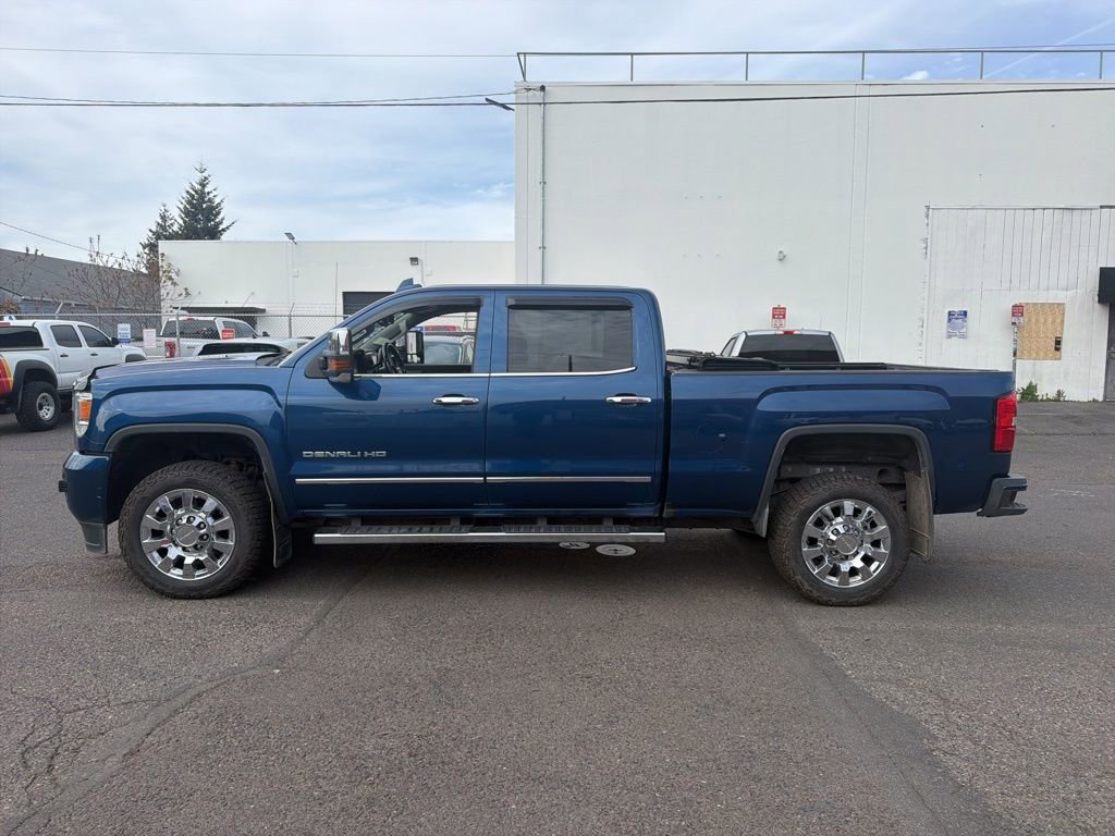 Used 2016 GMC Sierra 2500 Denali w/ Driver Alert Package AWD/4WD image 2