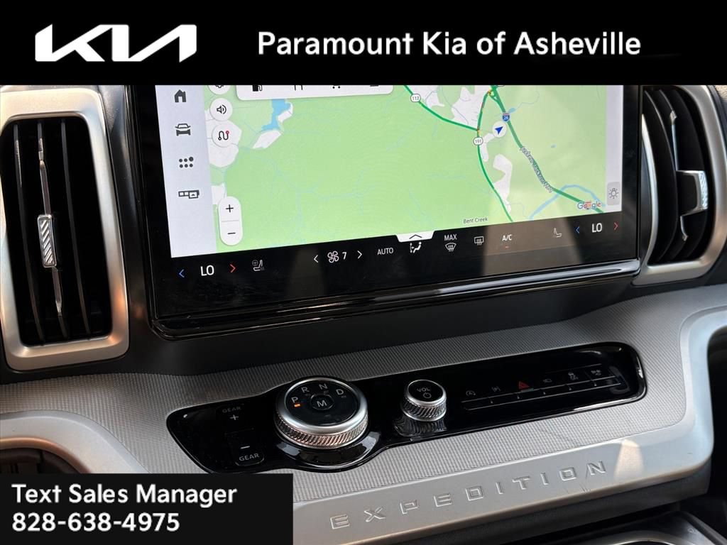 Used 2025 Ford Expedition Max Active RWD image 9