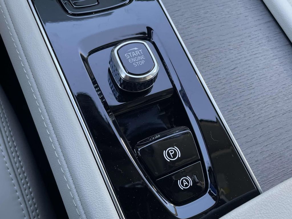 New 2026 Volvo XC90 B6 Ultra image 23