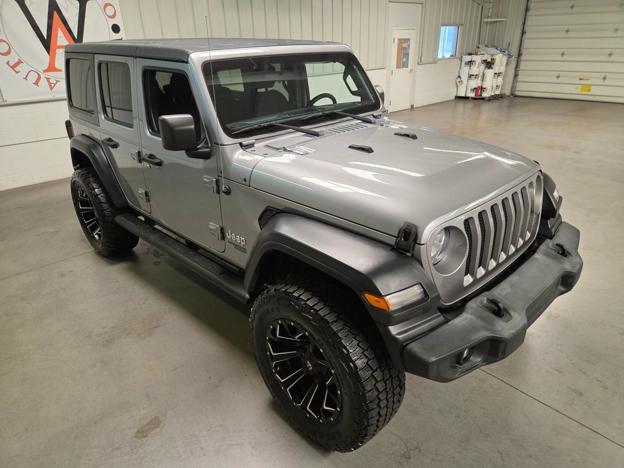 Used 2019 Jeep Wrangler Unlimited Sport S AWD/4WD image 11