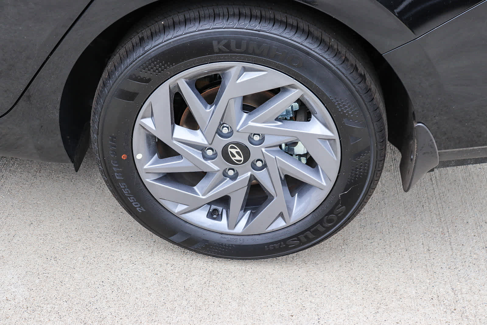 New 2026 Hyundai Elantra Blue FWD image 11