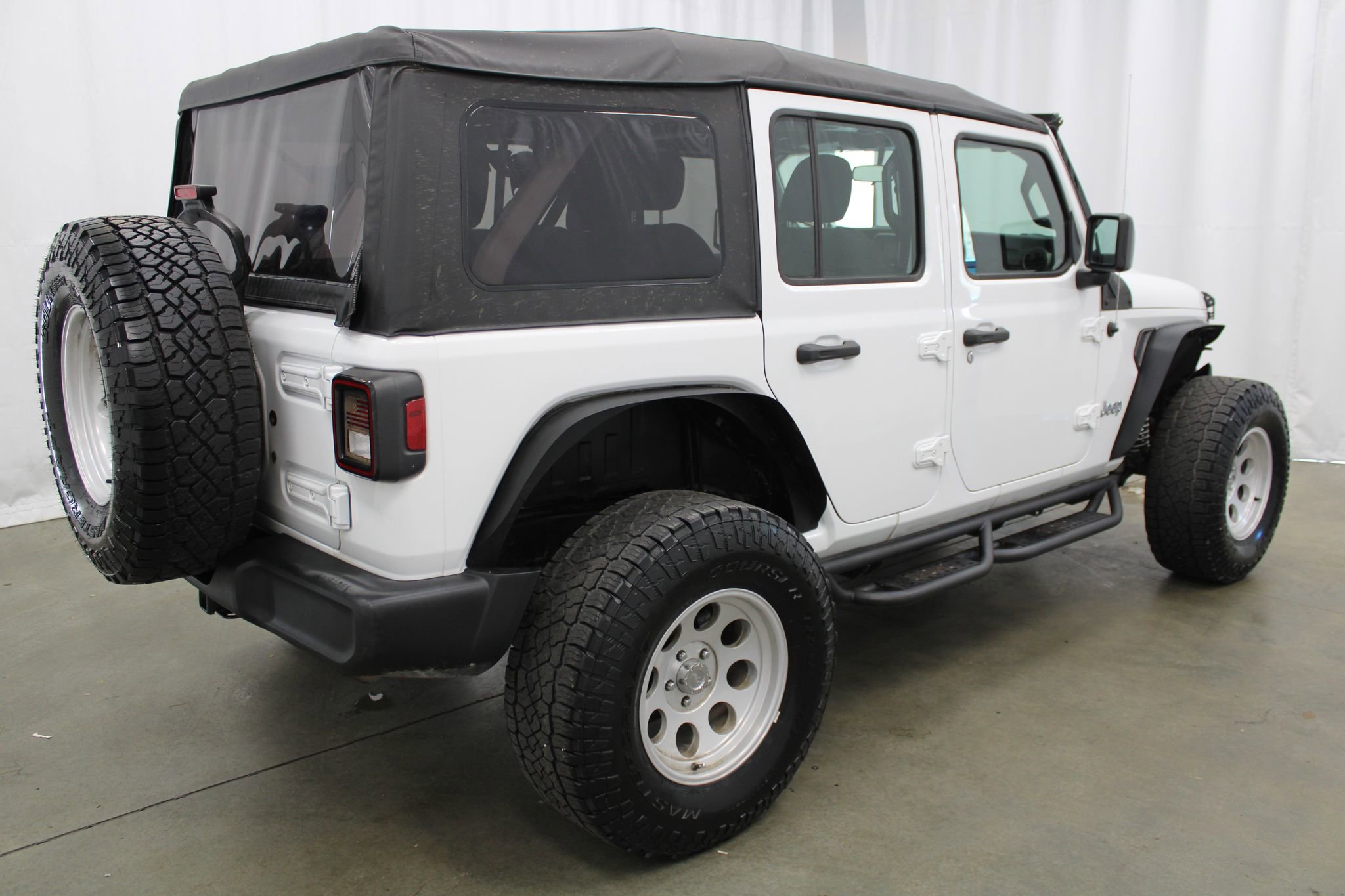 Used 2018 Jeep Wrangler Unlimited Sport image 5