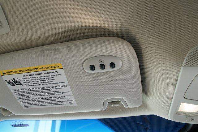 Used 2019 Ford Edge Titanium image 22