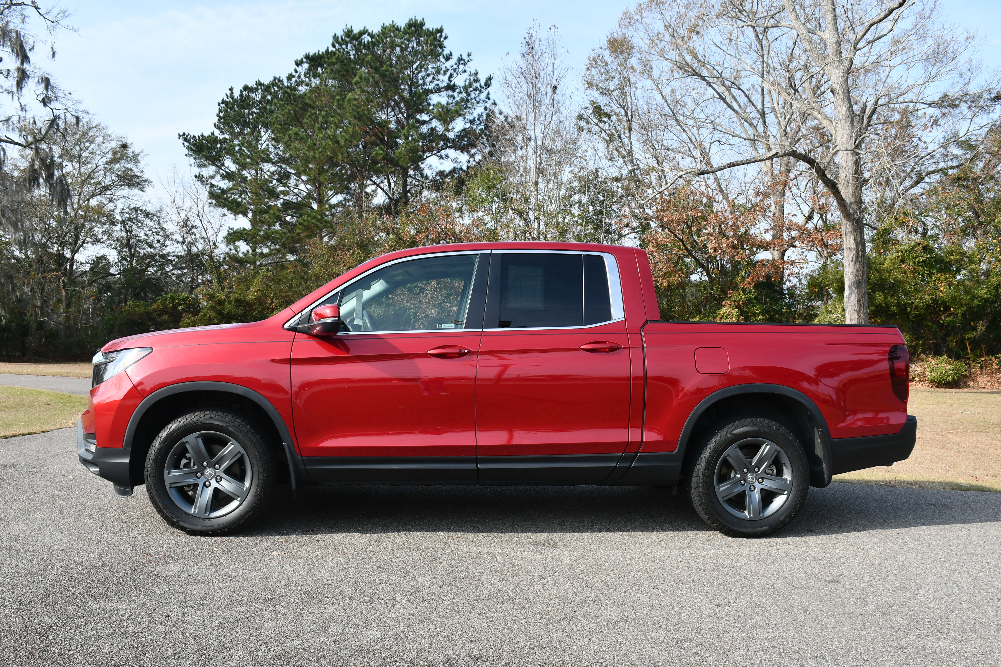 Certified 2023 Honda Ridgeline RTL image 2