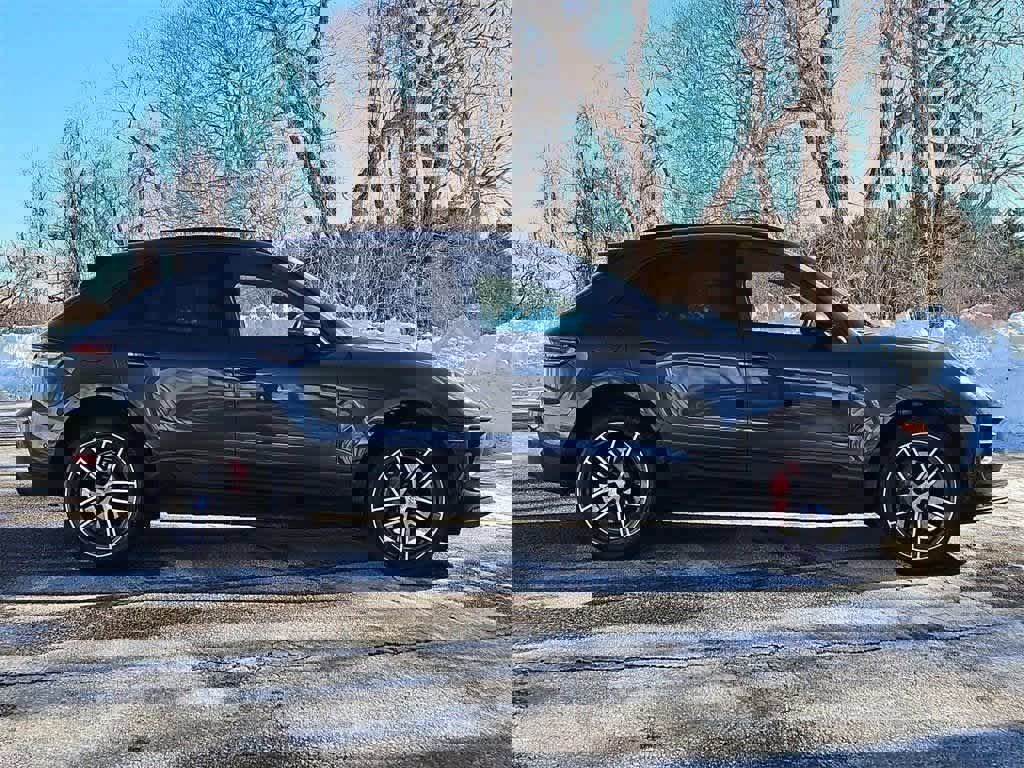 Certified 2024 Porsche Macan S image 9