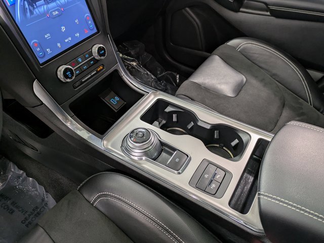 Used 2022 Ford Edge ST w/ Equipment Group 401A image 14