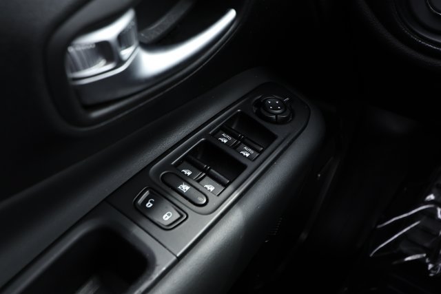Used 2021 Jeep Renegade Limited w/ Sun & Sound Group AWD/4WD image 22