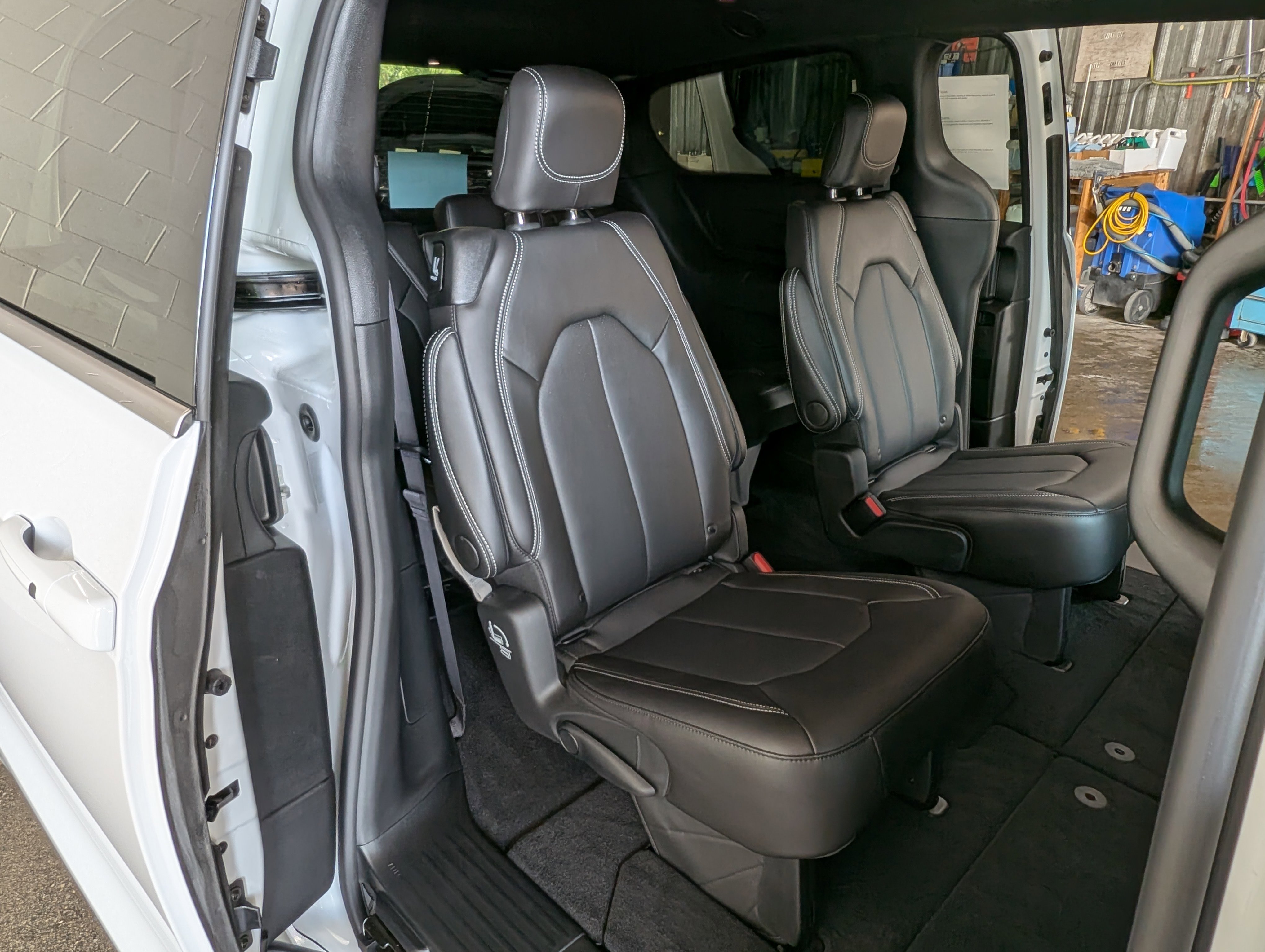 New 2026 Chrysler Pacifica Select image 6