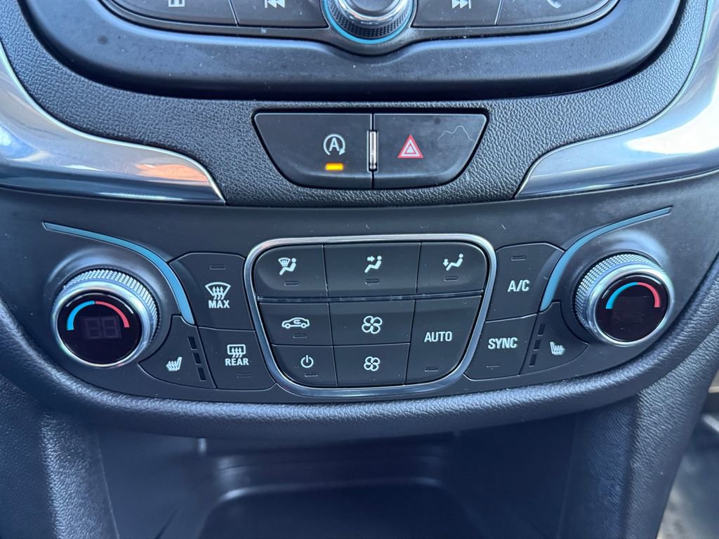 Used 2023 Chevrolet Equinox LT AWD/4WD image 16