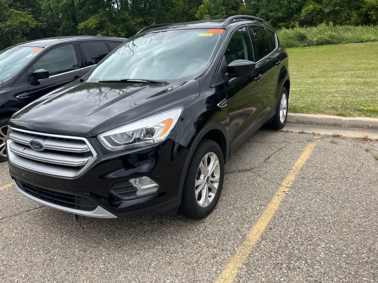 Used 2017 Ford Escape SE w/ Equipment Group 201A AWD/4WD image 5