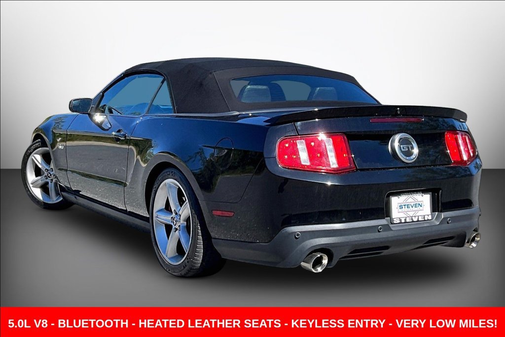 Used 2012 Ford Mustang GT Premium w/ Electronics Pkg RWD image 4