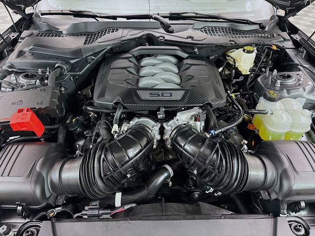 Used 2025 Ford Mustang GT image 27