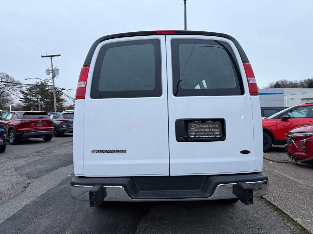 Used 2024 Chevrolet Express 2500 Work Van w/ Driver Convenience Package image 7