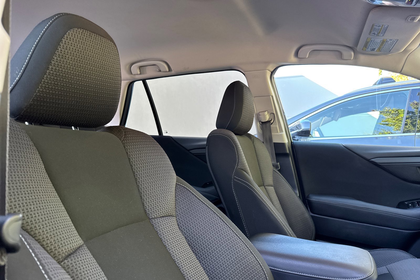 Used 2020 Subaru Outback Premium image 30