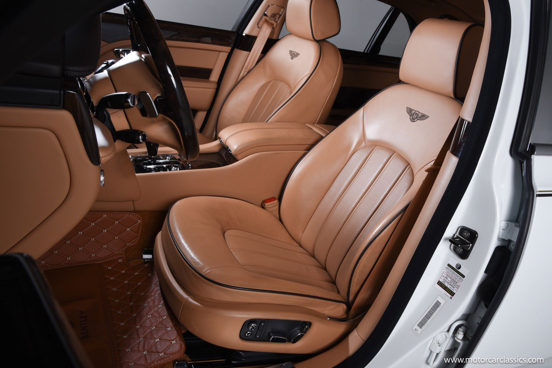 Used 2012 Bentley Mulsanne RWD image 21