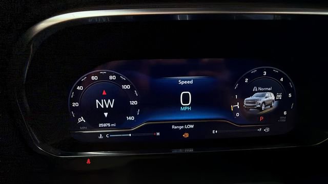 Used 2024 Chevrolet Tahoe High Country AWD/4WD image 39