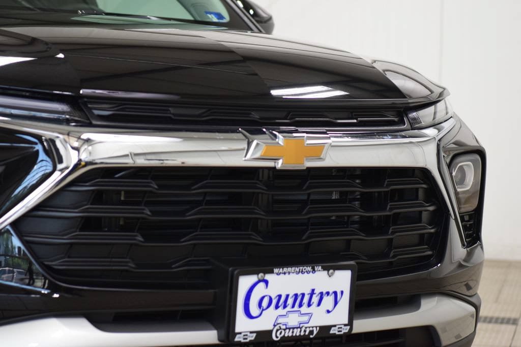 New 2026 Chevrolet TrailBlazer LT w/ Convenience Package FWD image 11