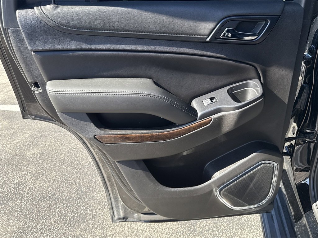 Used 2019 Chevrolet Tahoe LT w/ RST Edition image 23