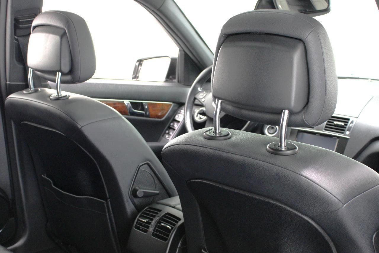 Used 2011 Mercedes-Benz C 300 Sedan image 47