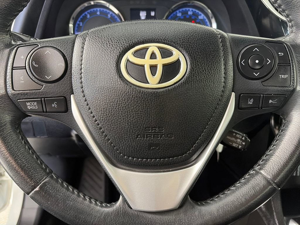 Used 2019 Toyota Corolla SE FWD image 16