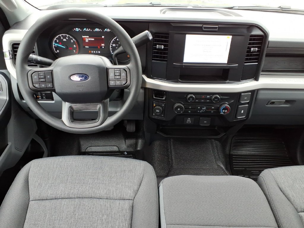 New 2027 Ford F250 XL w/ XL Chrome Package AWD/4WD image 15
