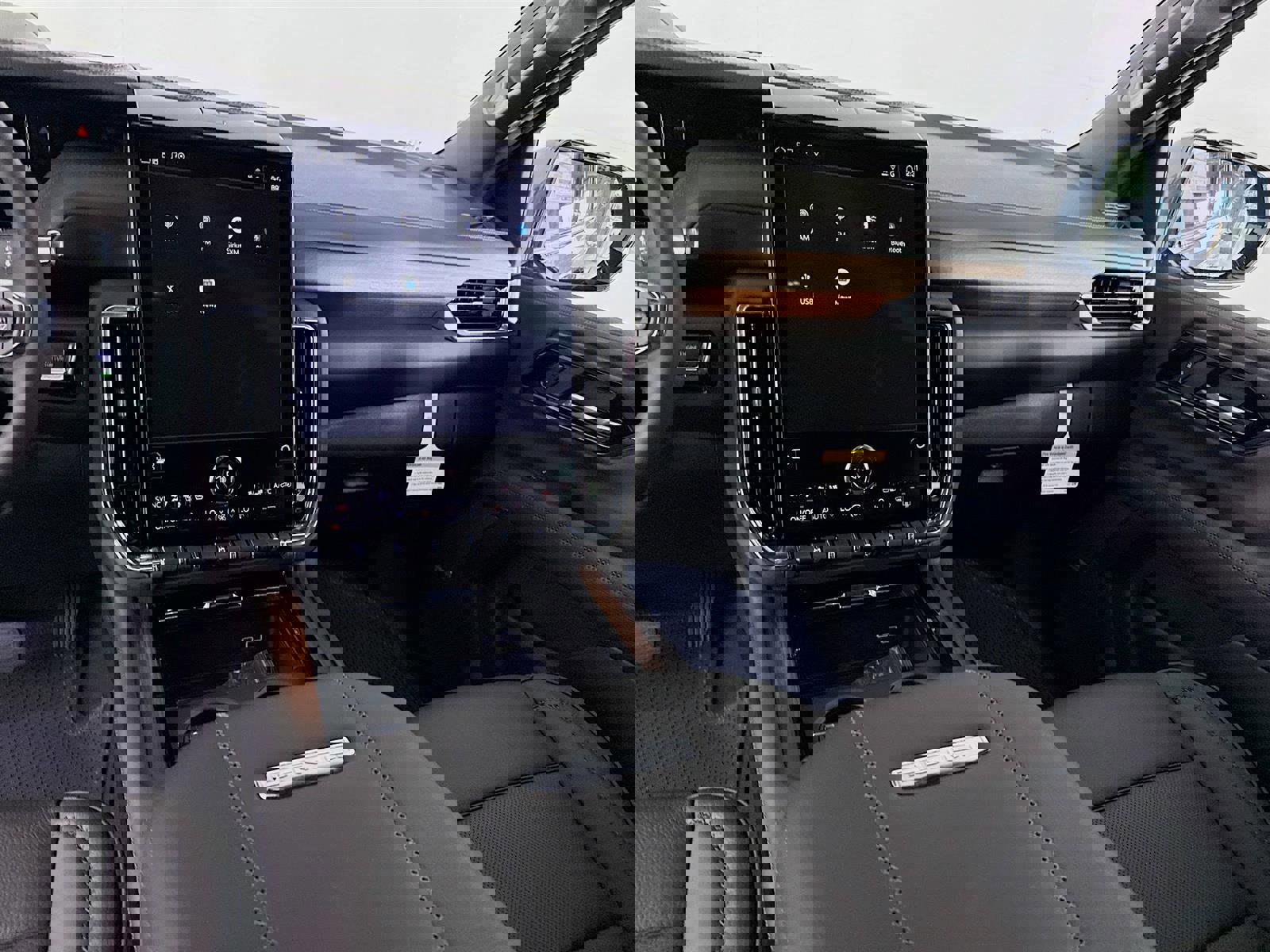 New 2026 GMC Yukon Denali image 25