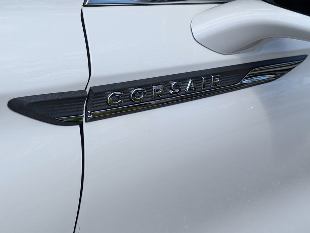 Used 2024 Lincoln Corsair Reserve image 16
