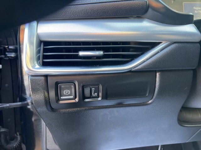 Used 2021 Cadillac XT4 Premium Luxury w/ Cold Weather Package image 24