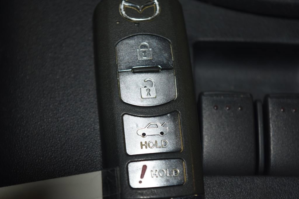 Used 2011 MAZDA MX-5 Miata Grand Touring w/ Premium Pkg image 19