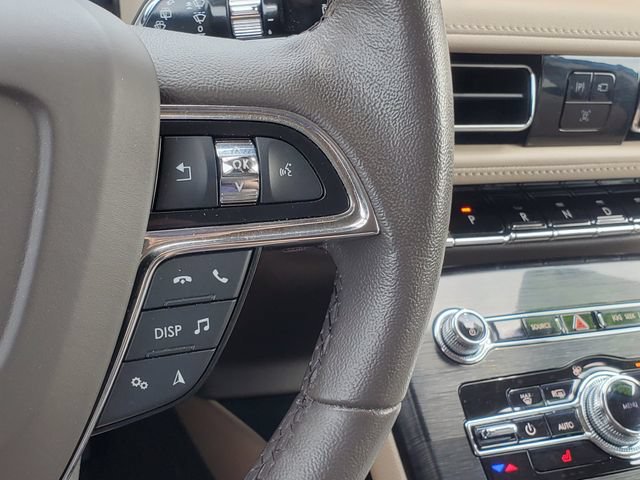 Certified 2023 Lincoln Nautilus FWD w/ Premium Package image 17