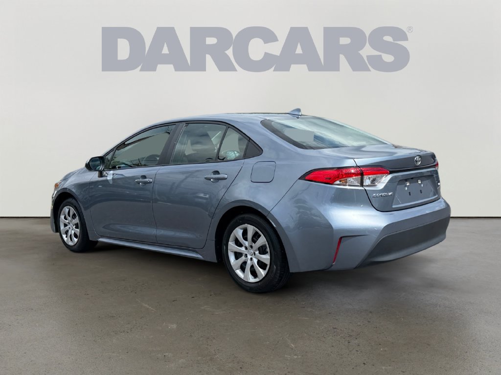 Used 2025 Toyota Corolla LE FWD image 5