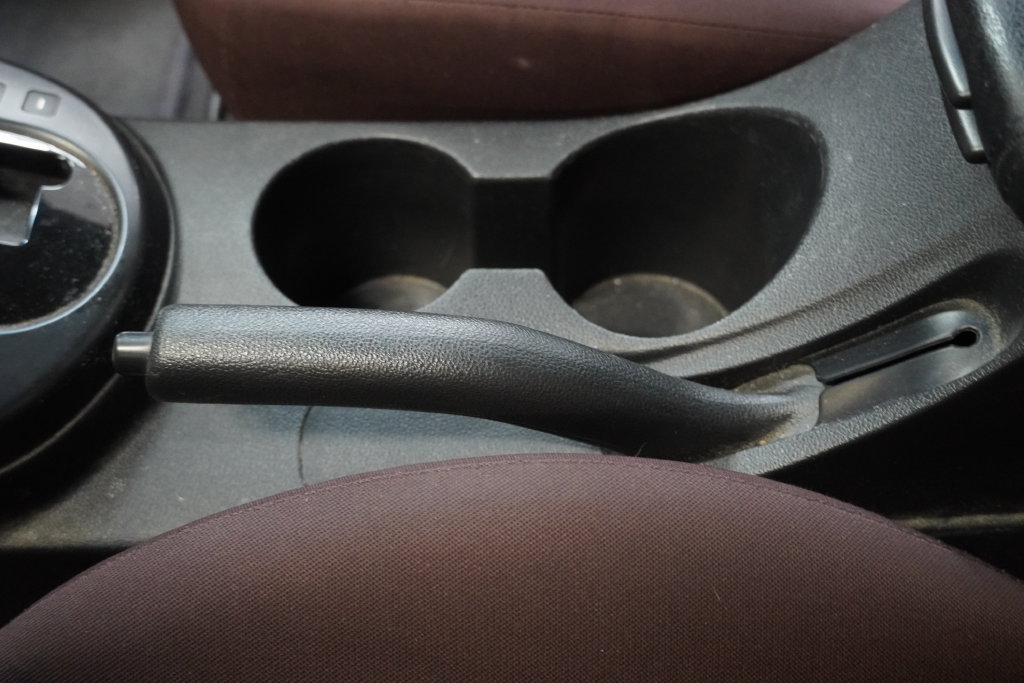 Used 2010 Kia Forte EX FWD image 25