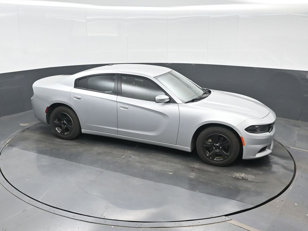 Used 2022 Dodge Charger SXT image 31