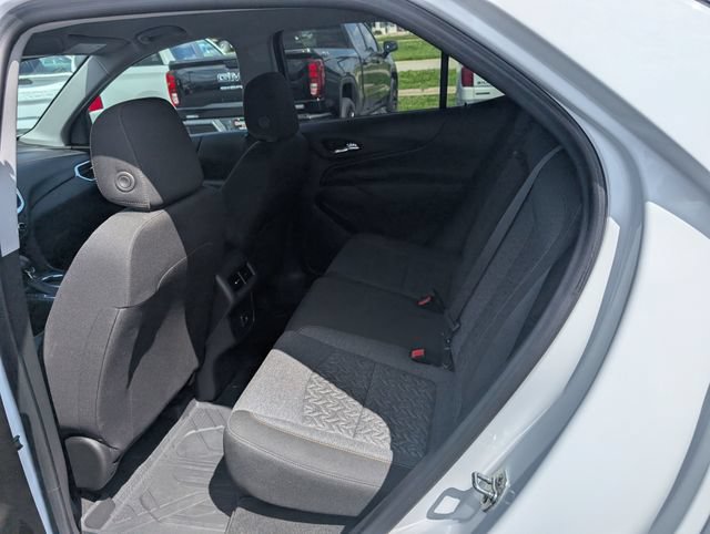 Used 2024 Chevrolet Equinox LT w/ LPO, Floor Liner Package FWD image 9
