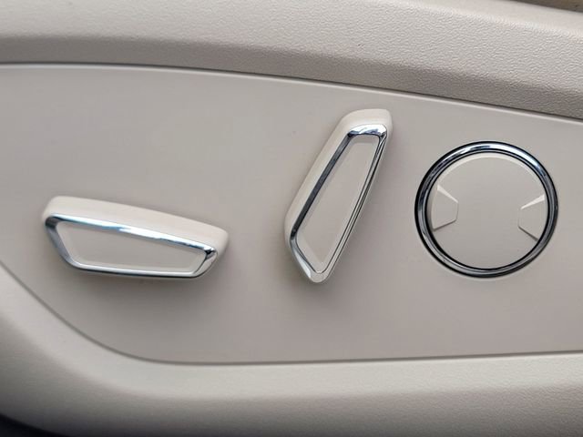 Used 2017 Lincoln MKC Reserve image 5