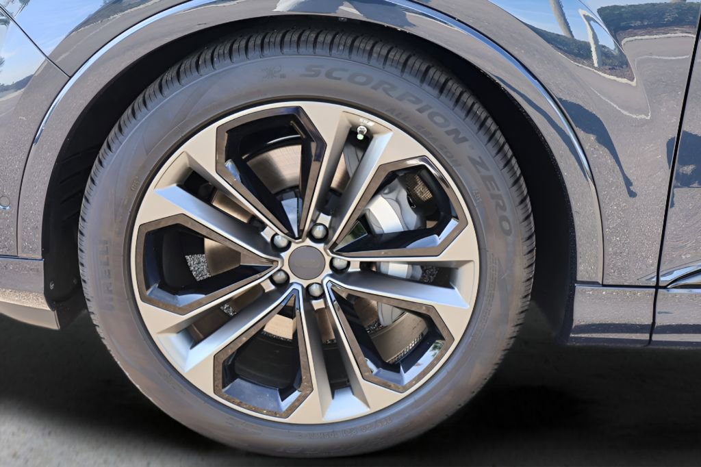 New 2026 Audi Q7 3.0T Premium Plus image 9