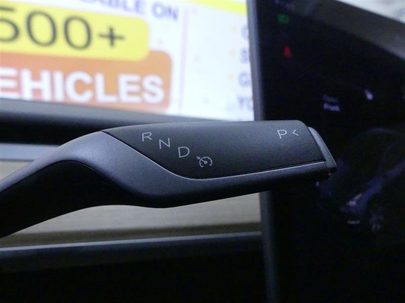 Used 2024 Tesla Model Y 2WD image 19