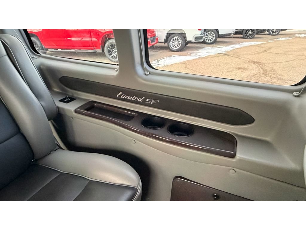 Used 2017 GMC Savana 2500 image 22