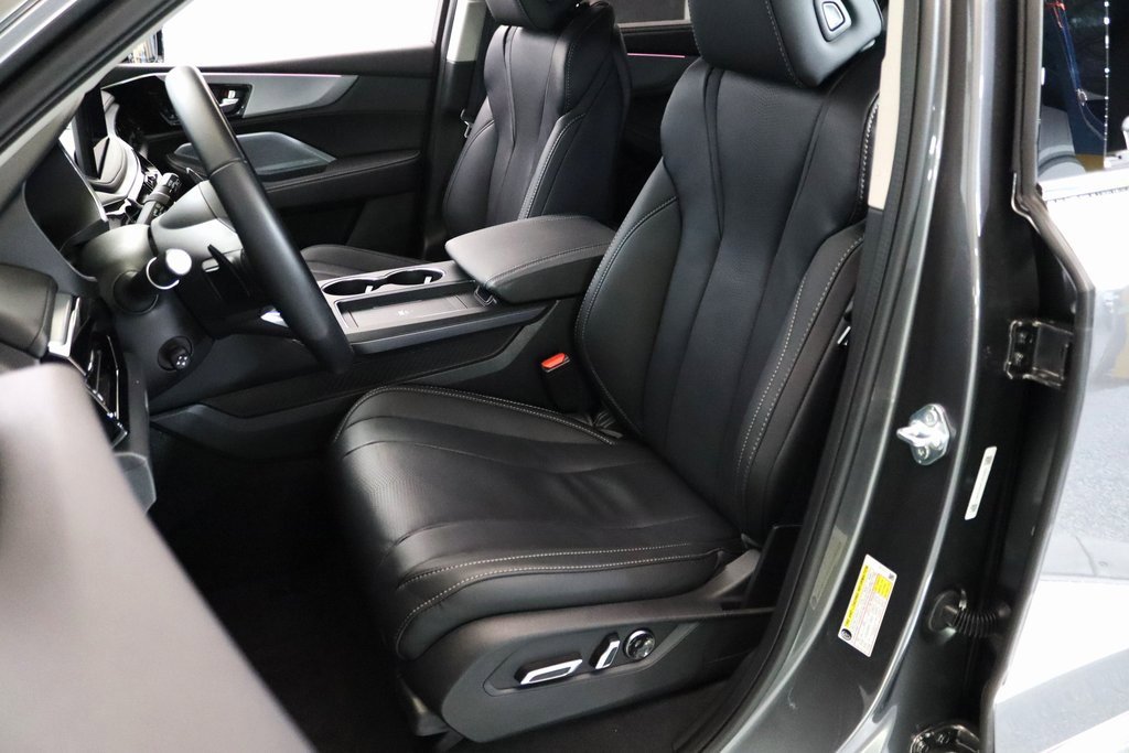 Used 2026 Acura MDX w/ Technology Package image 2
